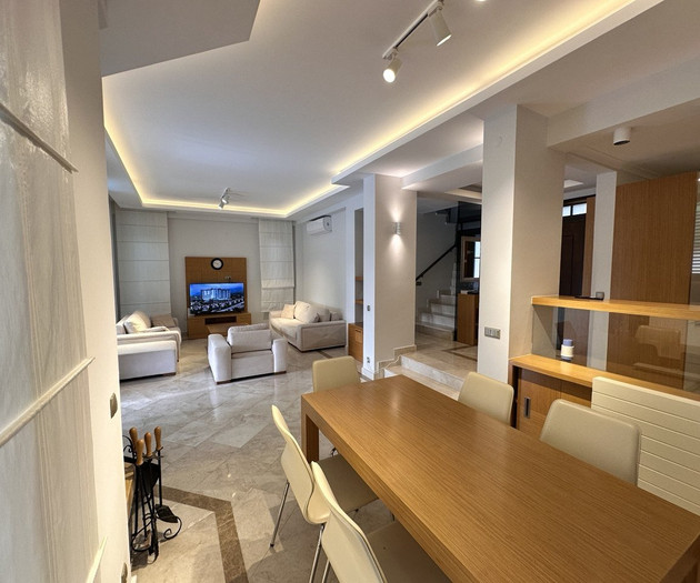 Spacious Villa with Beautiful View & Private Pool