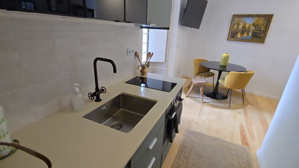 Charming T1 Retreat In Historic Alfama preview
