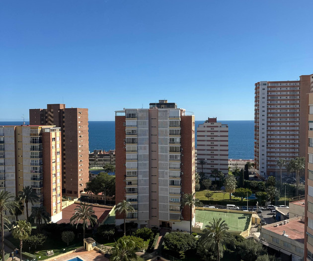 Mid-Term Sea View • Work Stay • Pool & Parking