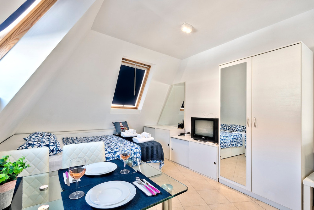 Cute Studio Under the Stars,great central location preview