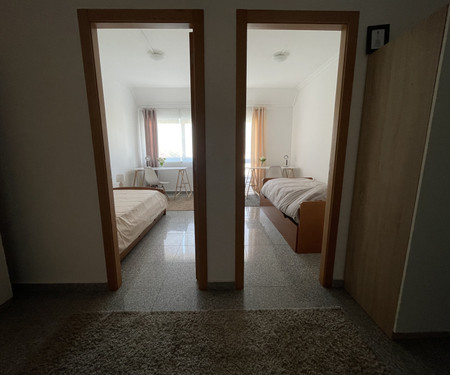 Luminous single bedroom next to Montijo BusStation