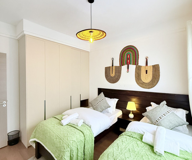 Airy 17th Floor 2BR: City Views, Balcony & Pool
