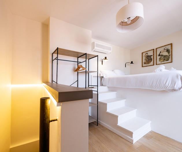 Confy attic with terrace 1 bedroom right in Born