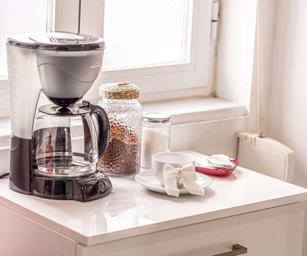 Coffee maker and cup