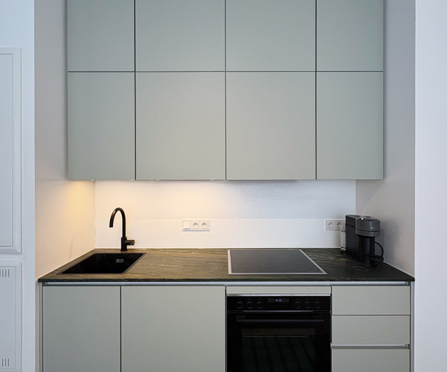 Designer Terrace Apartment – Schillerkiez