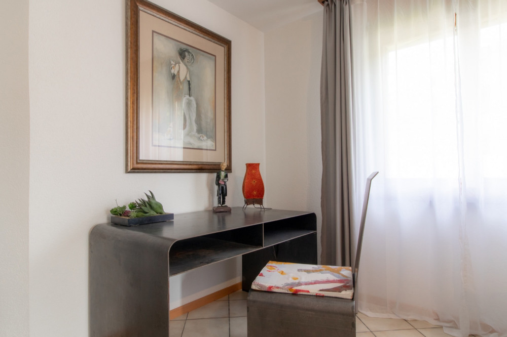 Spacious and stylish 3 bedroom apartment in Sion