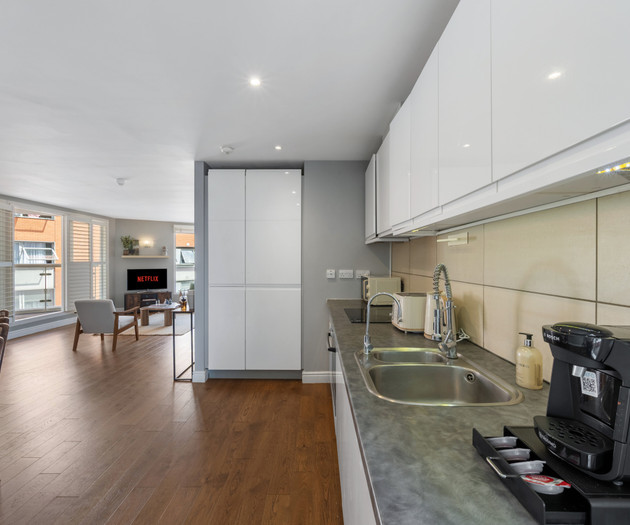 2BR 2B - Canary Wharf - River & O2 Views