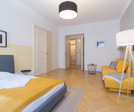 Bohemian apartment 10 minutes from Old Town!