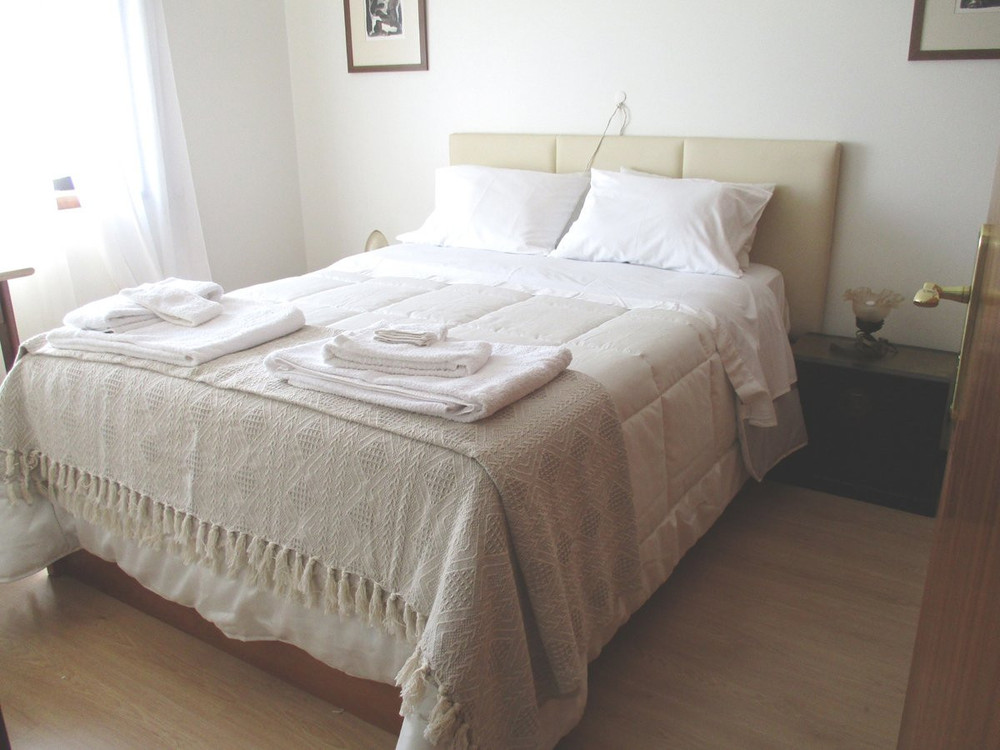Sunny apartment in the center of Porto preview
