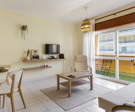 1BR Infante Flat in Quarteira by LovelyStay