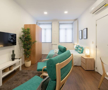 Beautiful Studio w/ Netflix | Walk City Center