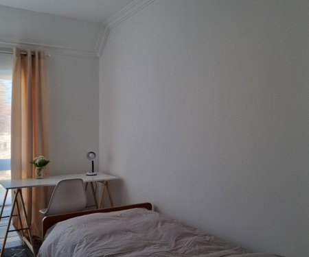 Luminous single bedroom next to Montijo BusStation