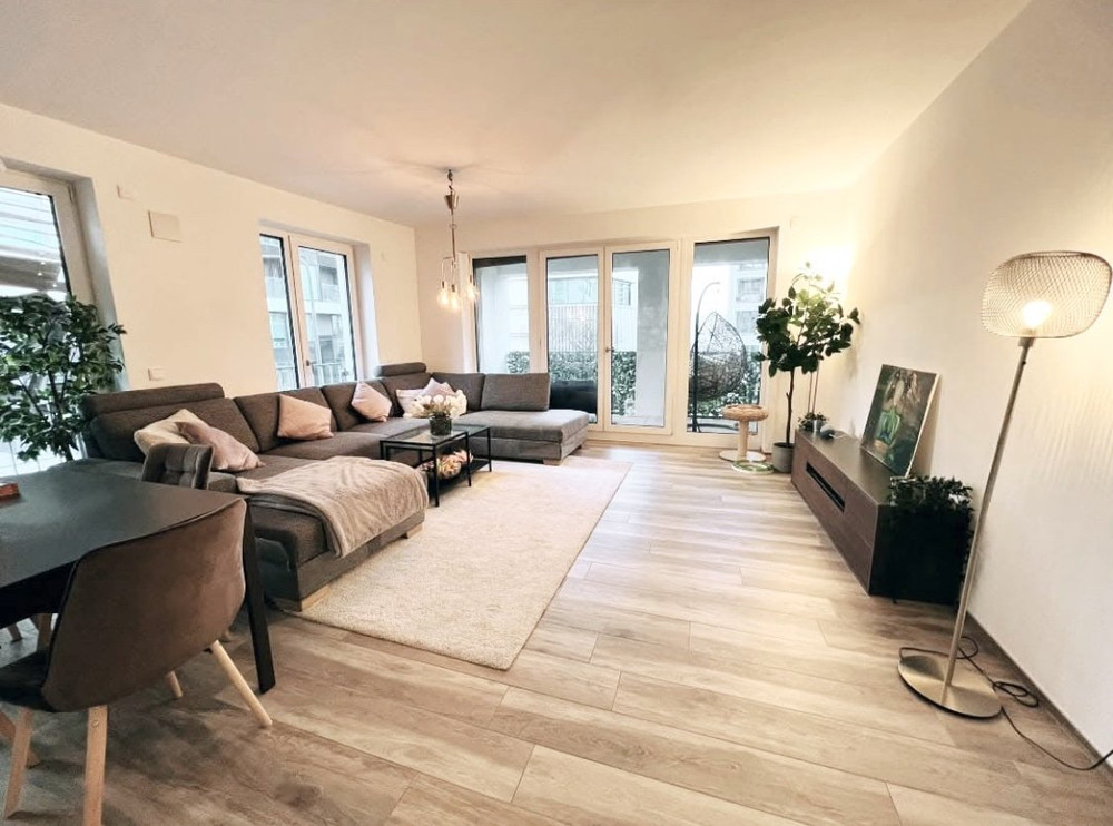 Luxury 71m² High-Rise Haven at Henninger Turm preview