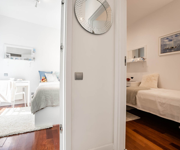 Room in 2-room flat near Metro Wilanowska, Warsaw