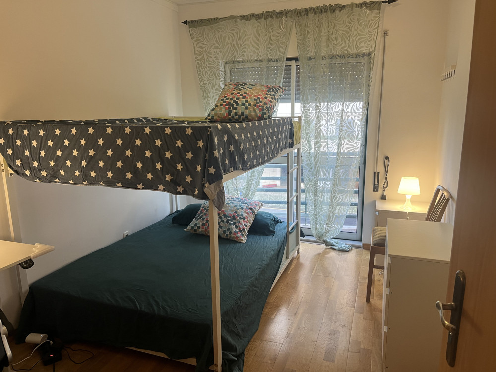 room with double bunk bed in prime area of Lisbon preview