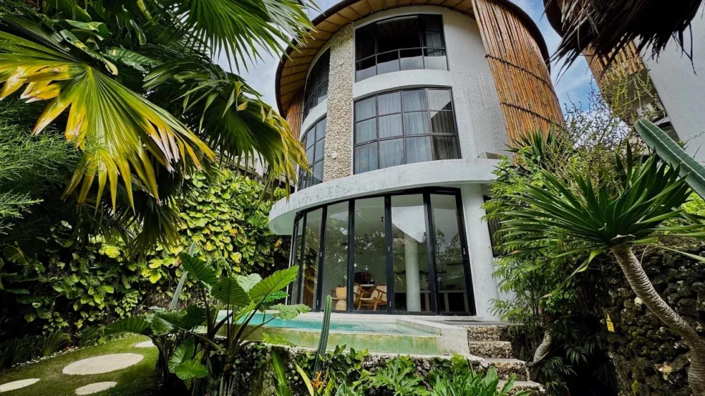 Luxury 3BR Private Villa with Ocean View preview