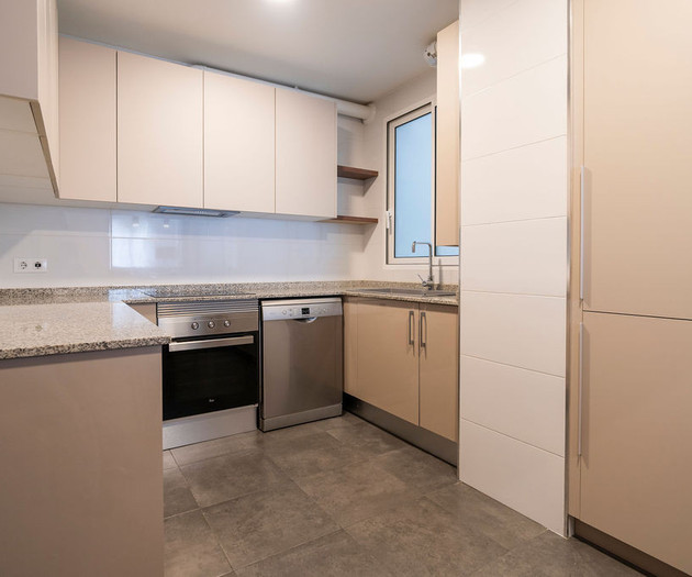 Spacious apartment in the heart of Valencia