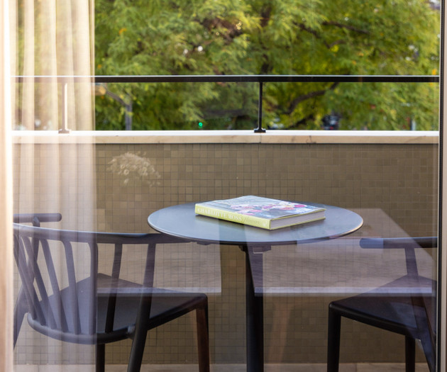Sophisticated 2-bedroom flat, Ave Novas 4A
