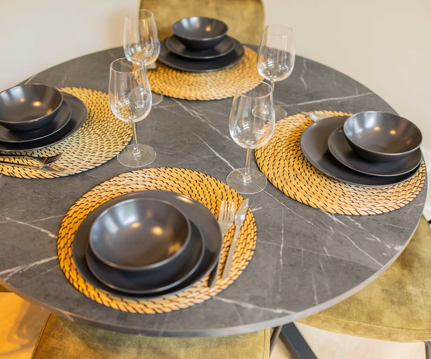 Luxurious Dowtown 3BDR Apartment WS