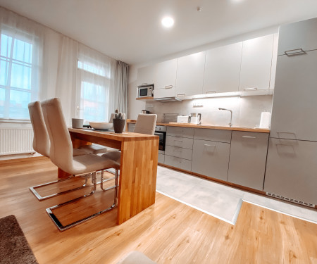 M504 NEW 1BED Serviced apt TERRACE |Center