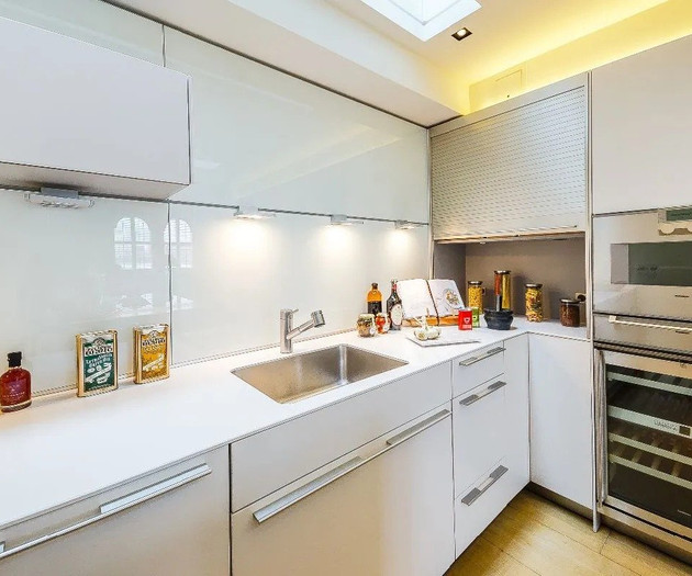 Penthouse with Premium Furnishing in Hamburg
