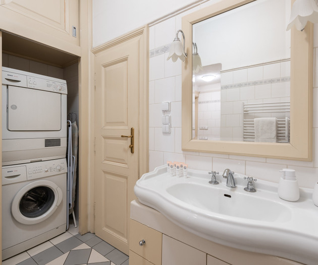 Charming 2BR near the National Museum