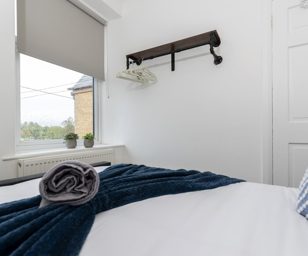The Cosy Pavilion: Stylish 2BR Free Street Parking