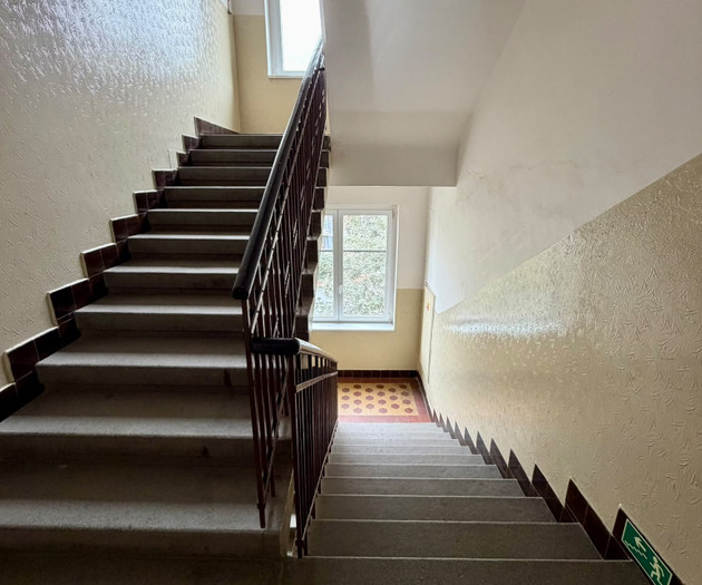 Building staircase