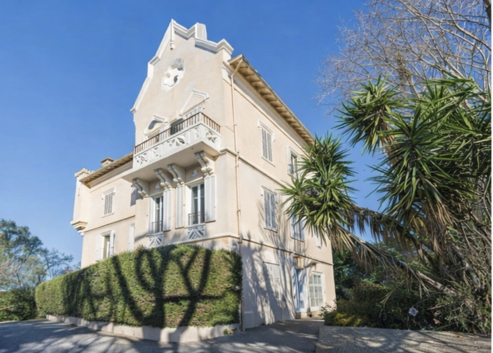 Quiet 1-Bedroom Apartment with Private Garden & Pa preview