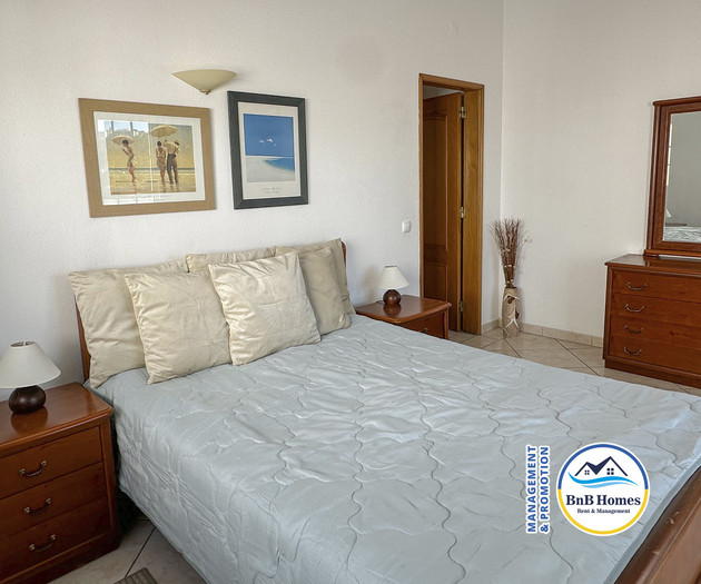 Villa Verde - 4 bedrooms, Marina view, pool & BBQ