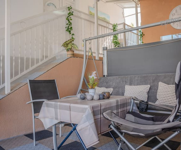 Apartment 1 - A View to the Danube