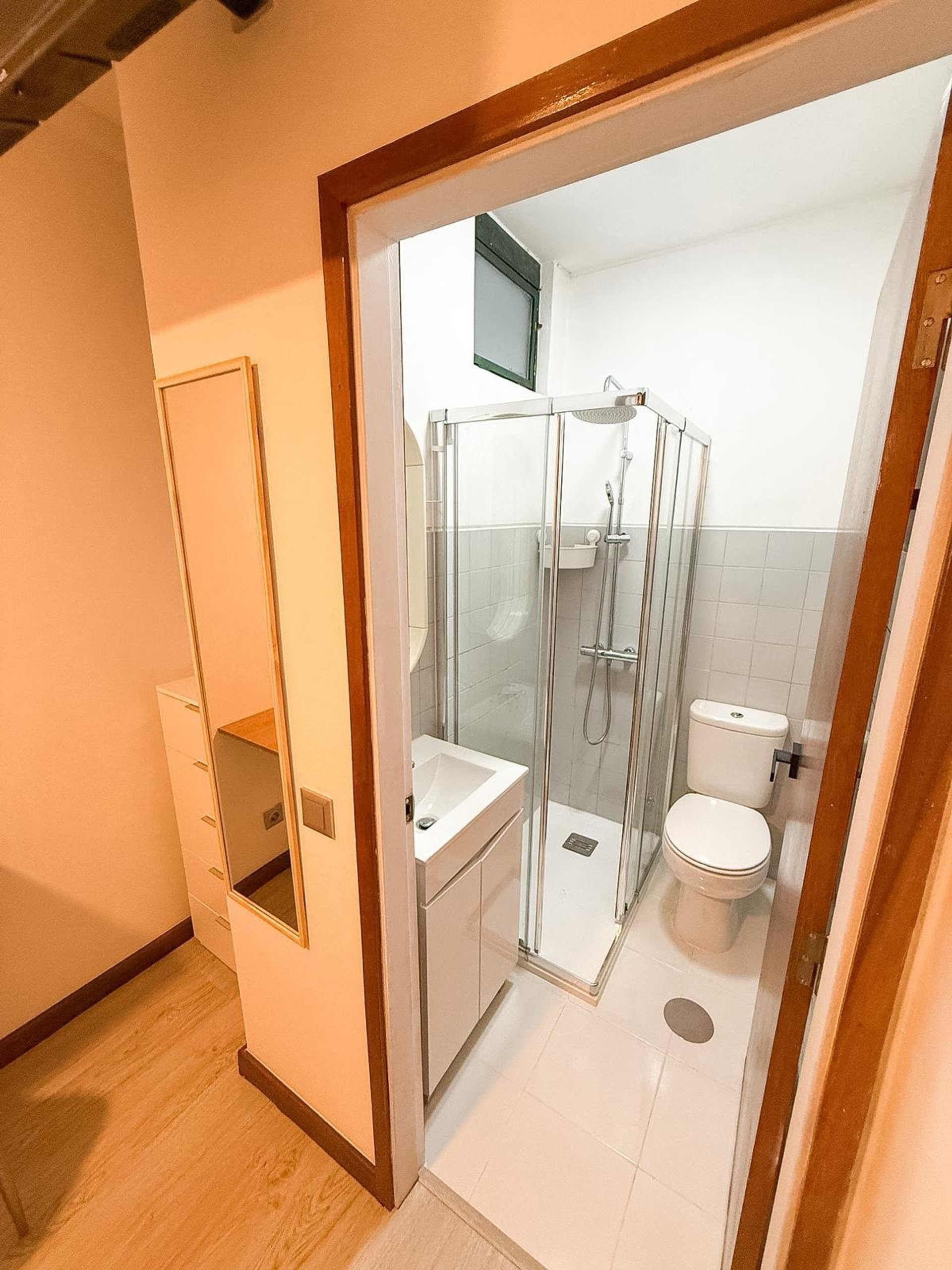 wc suite