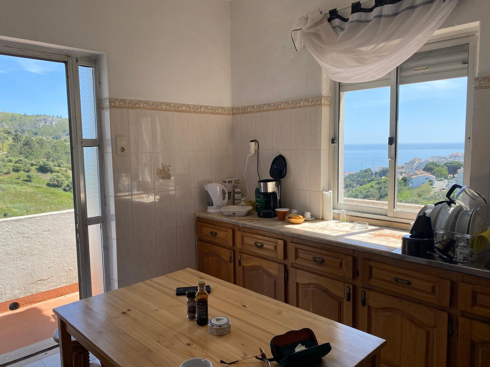 Kitchen with sea view windows