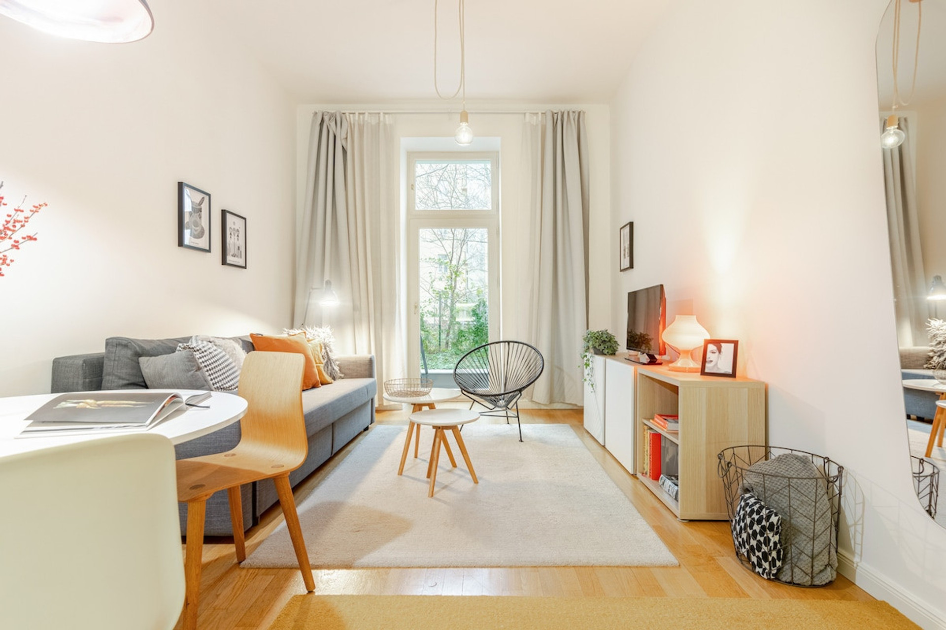 Living room image 2