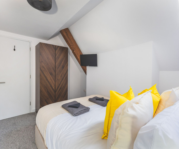 New Spacious 3 bed flat Duplex, Whitechapel