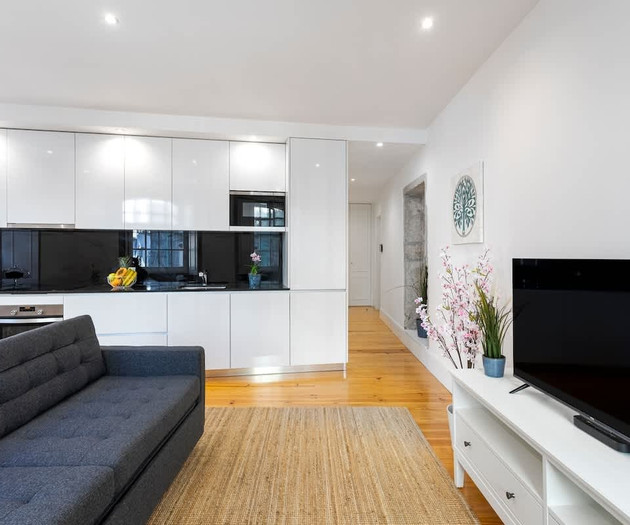 Modern & Trendy Flat by HostWise
