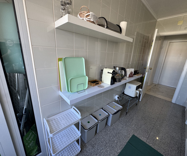 1 bedroom apt w/ parking place and bills included