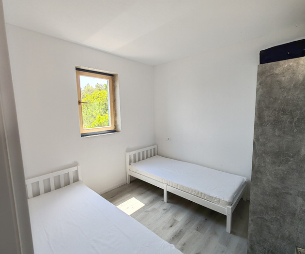 Sea View 2BR · Starlink Internet · near beach