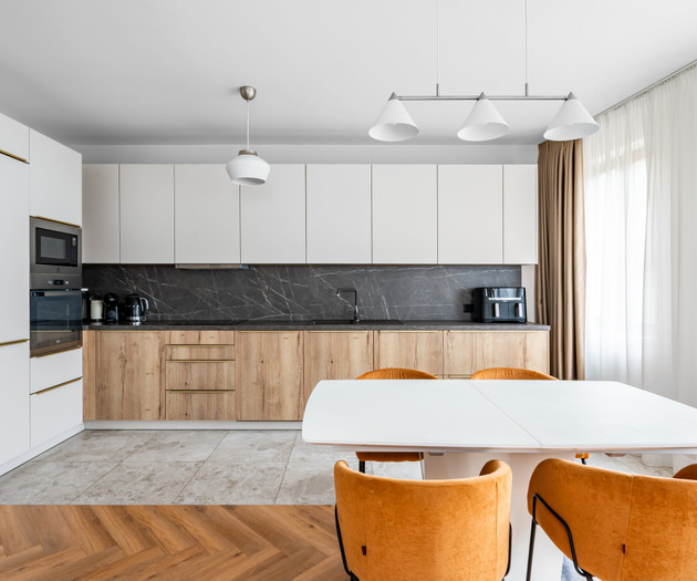 Two-bedrooms apartment with air-condition, balcony