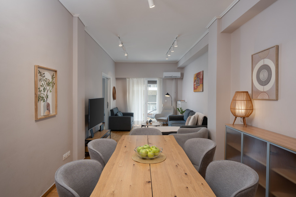 LIV - Paradise Retreat in Athens preview