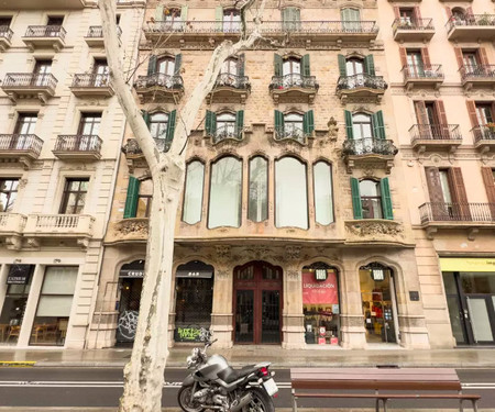 Room in 2-bedroom apartment in Barcelona