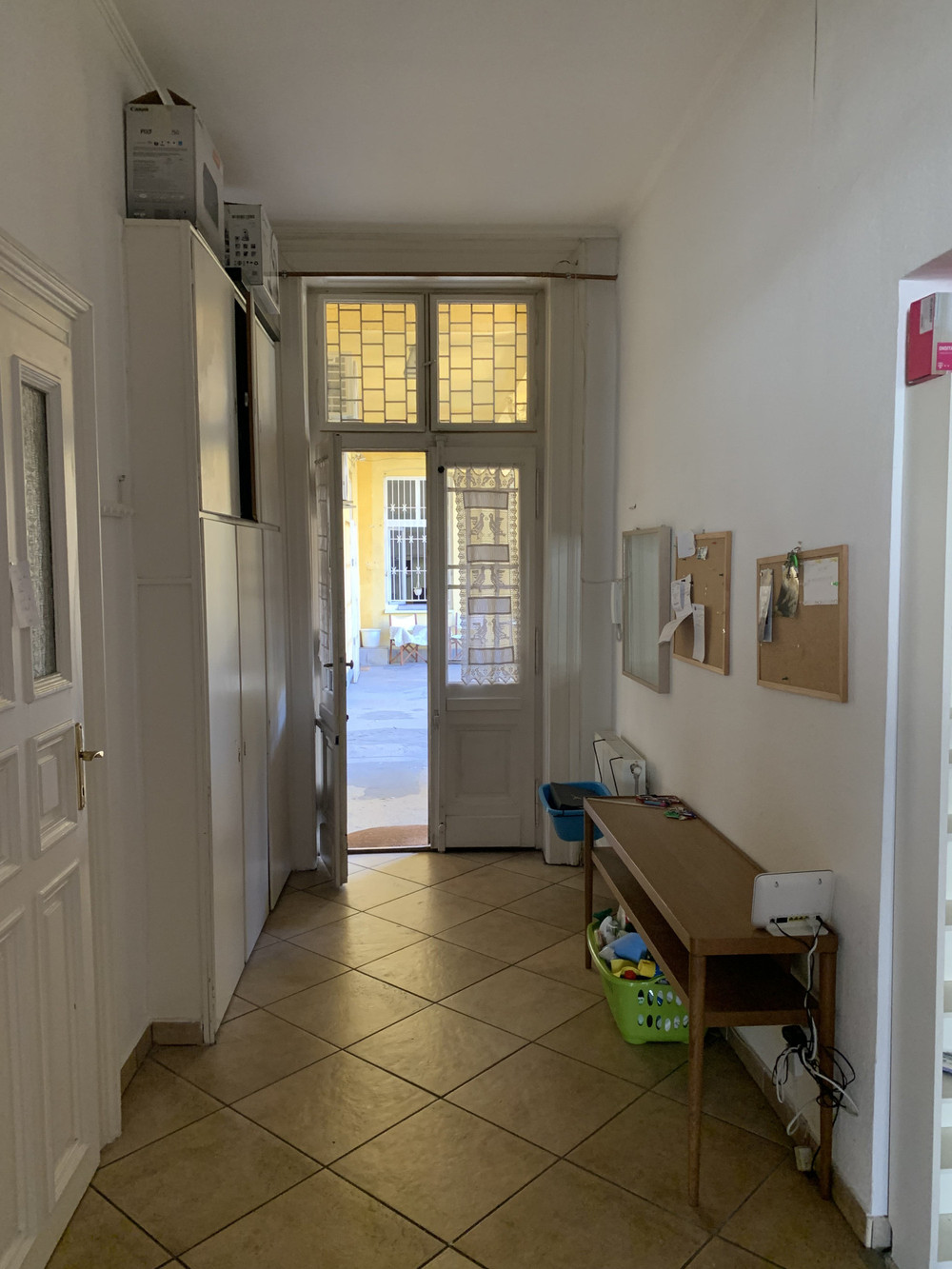 Sunny flat in downtown Budapest preview