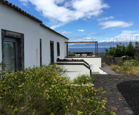 House on the seafront of the Pico island