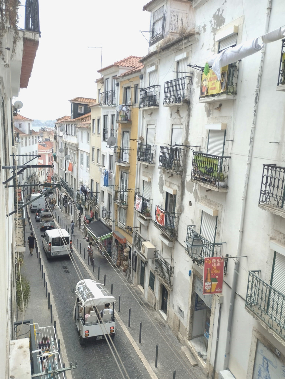 Flat in Alfama Center preview