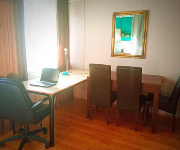Sunny apartment in the city center