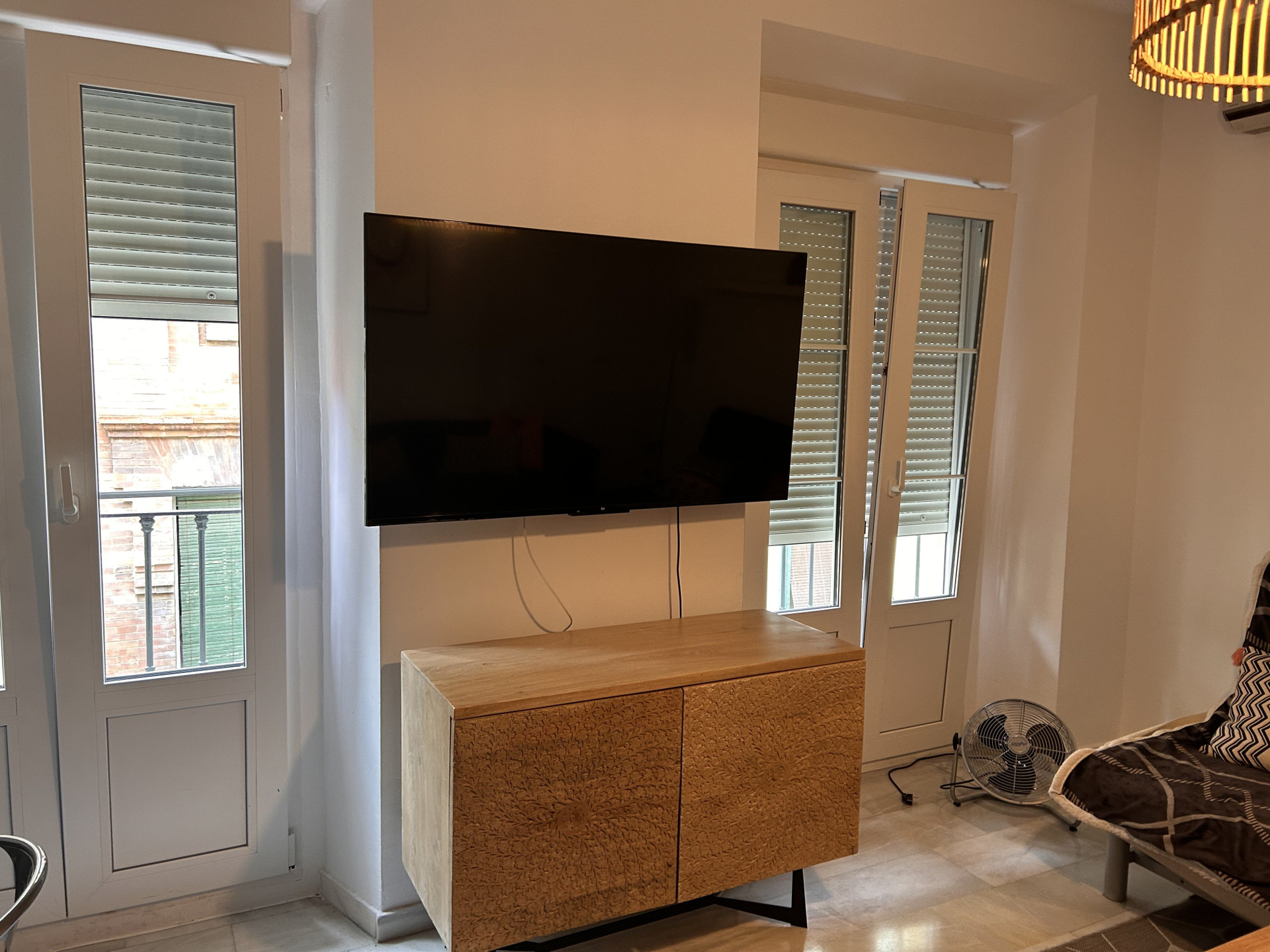 TV and sideboard in living room