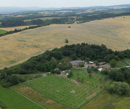 Spacious mobile home, remote fam farm