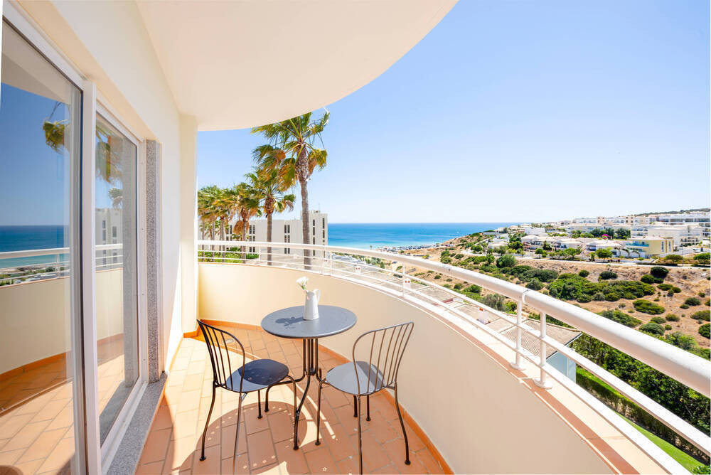 A touch of luxury & sea views. Easy remote working preview