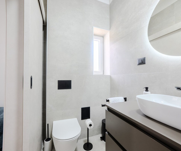A1 luxury apt near beach w. big terrace & sea view