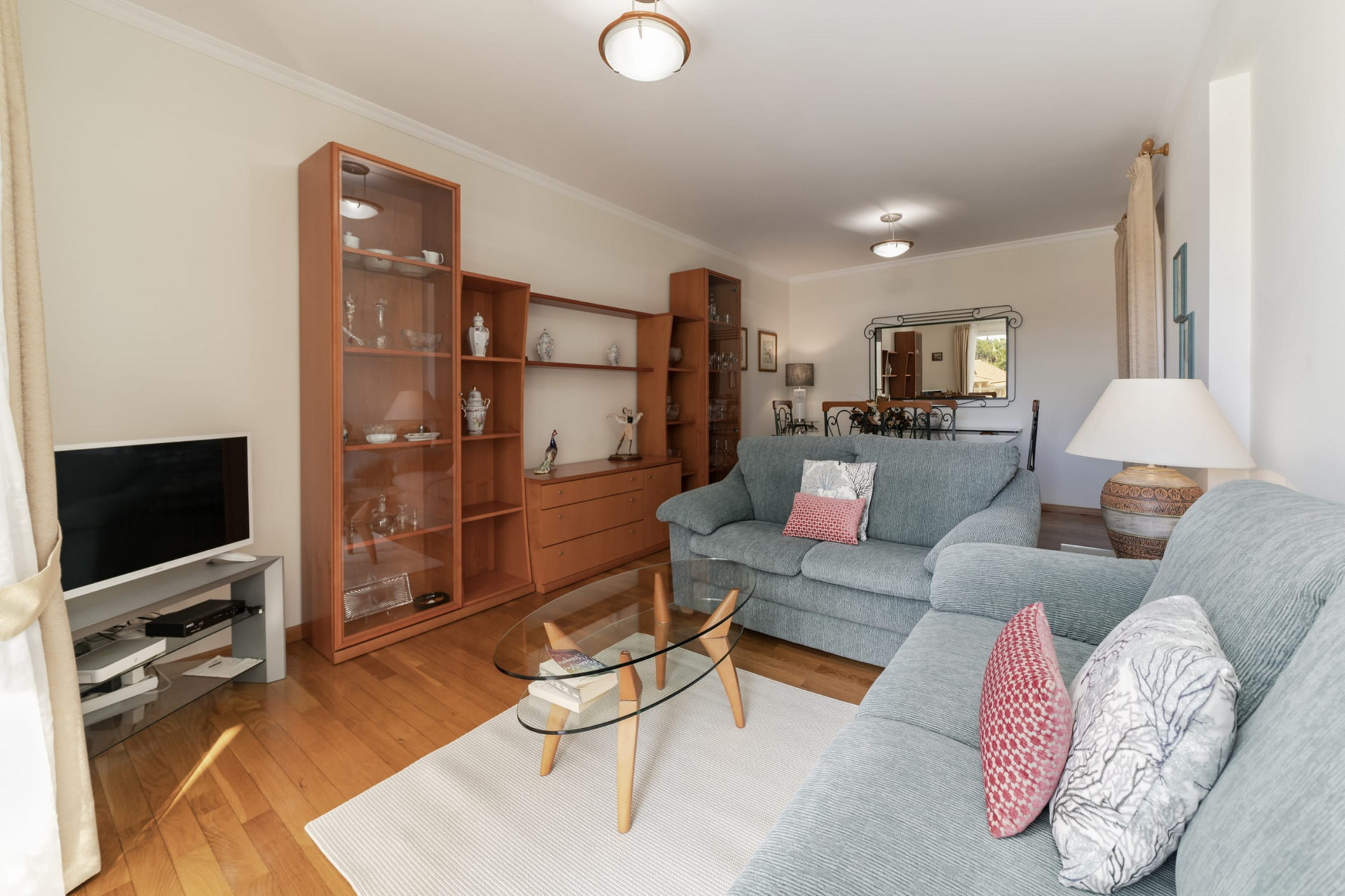 Livingroom with TV